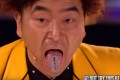 痛々しくて観ていられない!?カミソリの刃を飲み込みまくる日本人マジシャンが海外で大絶賛!