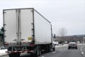【命を救った奇跡の連携】自車を盾にして暴走トラックを停止→意識のない運転手を救出→心臓マッサージ