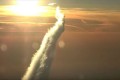 【動画】ロシアの上空に巨大な飛行機雲!! 龍が昇るような光景がスゴイ!!