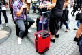 「親切心で老人の荷物を預かってはダメ!」海外に行った際に気を付けたいことを知っておいてほしい!