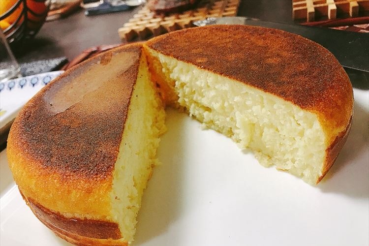 簡単に作れるふわっふわの分厚いパンケーキのレシピ大公開！ホットケーキミックスに炭酸水とどこの家庭にもあるもので！