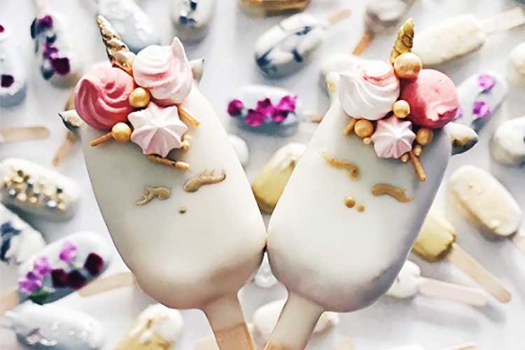 これ食べられるの？まるでアイスのようなケーキポップスが可愛いと話題！