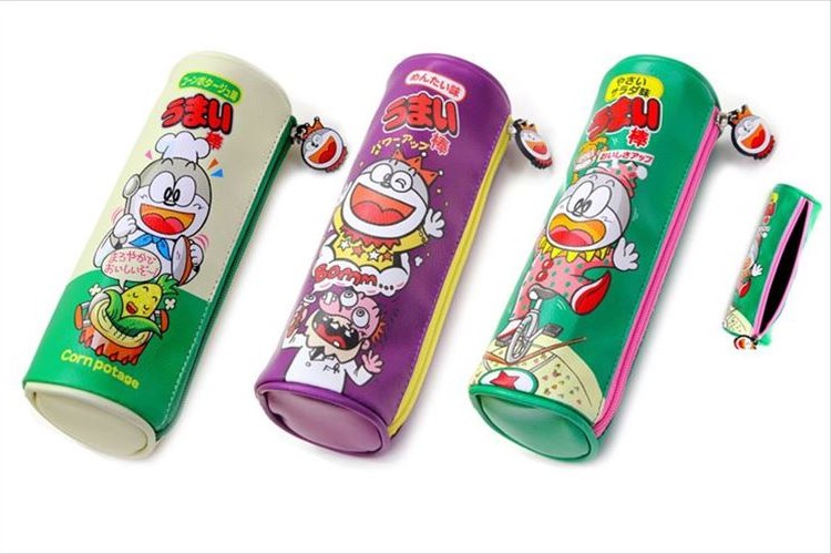 みんな大好き 国民的お菓子「うまい棒」をモチーフにしたポーチが登場!
