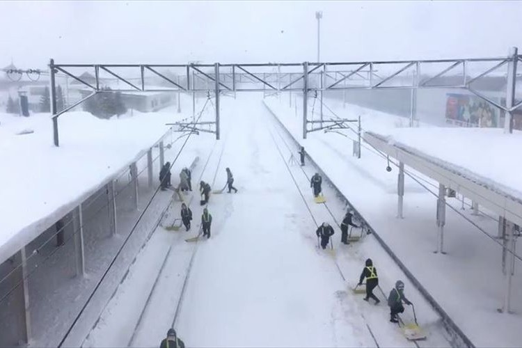 本当に頭が下がります…奈井江駅で撮影された『JR北海道の大変さがわかる映像』が話題に