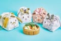 ピクニックのお供に…お耳がピョンとでる「うさぎランチきんちゃく」が可愛いと話題!