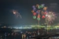 『花火』と『雷』が同時に…!?和歌山港まつりで撮影された“奇跡の一枚”がスゴイ!