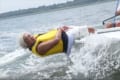 ロバート秋山、今度は“海水テイスティング”を行うマリン・ソムリエになりきる!