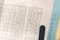 ママ「穴があったら入りたい…」小2の娘が書いた正直で可愛すぎる作文に爆笑!