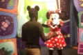 ミニーが一般男性からまさかのプロポーズをうけるも、一部始終をミッキーに見られていて…