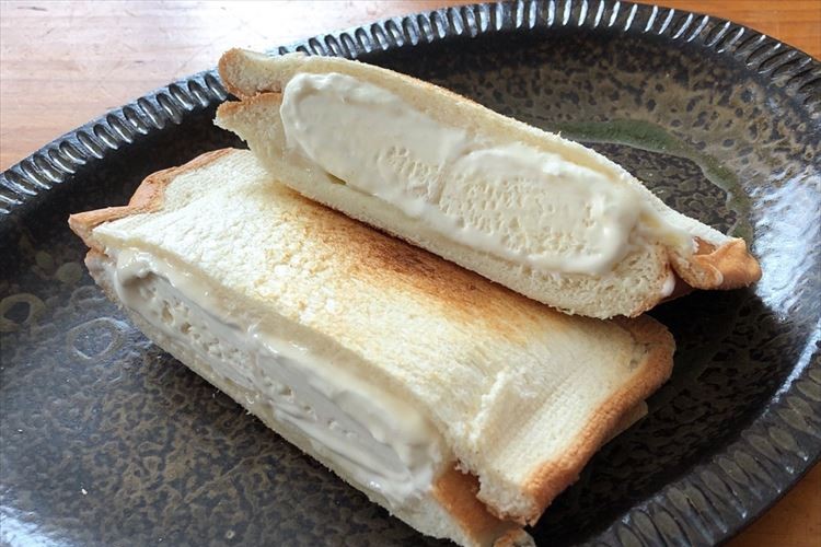 アツアツのパンと冷たいアイスの融合が最高!雪見だいふくを挟んだホットサンドが話題に