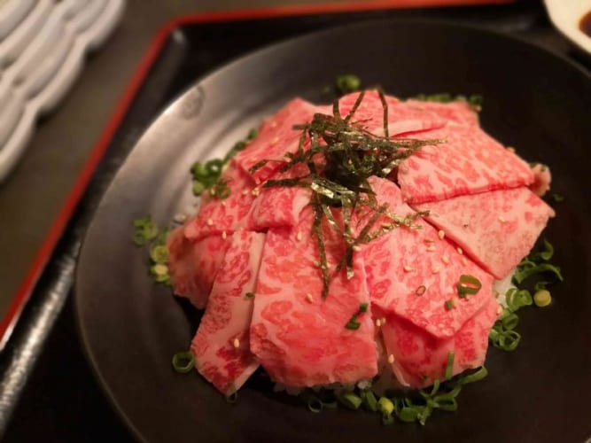 【地方グルメ】超希少！和牛刺しが食べられる「焼肉ちづや」最高の肉をリーズナブルに