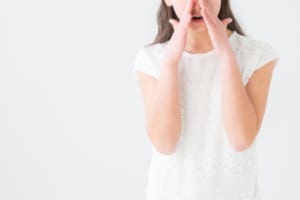 トイレの隠語「お花を摘みに行く」の由来とは？男性の言い方も解説