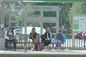 「“いじめの現場を目撃した時、大人はどのような行動をとるか？”を検証した動画」に考えさせられる