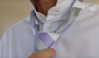 【ライフハック】10秒以下でネクタイを結ぶ時短テクニックとは!?