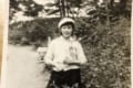 松本人志が公開した母・秋子さんの若い頃の写真に反響「綺麗!」「お母さん思いが伝わってきます」