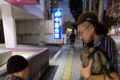 こんな偶然ってあるんだ!街で見かけたおばちゃんと自分の服がまさかの同じ生地!