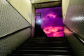 幻想的だけど不気味で恐ろしすぎる・・・。駅からでたら衝撃的な空が広がっていた!