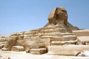 アンケセナーメンって誰？ツタンカーメン王の妻であり実父の妻でもあった！？