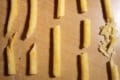 螺旋骨折に斜骨折など・・骨折の種類を「じゃがりこ」で表現したTweetがとっても分かりやすい!