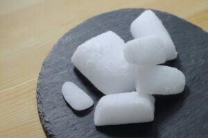 ドライアイスの煙は二酸化炭素ではない！？意外なドライアイスの煙の正体とは？