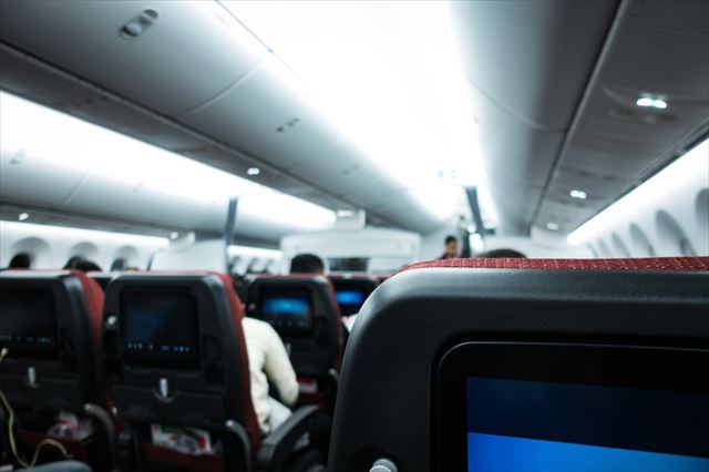 飛行機の機内