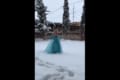 演技が完ぺき(笑)アナと雪の女王の主題歌に合わせ、エルサになりきる2歳の少女が可愛すぎる！