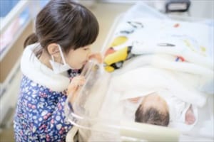 子供の持つ神秘の力に驚き！予定日よりも一週間早い出産日をピタリと言い当てた娘