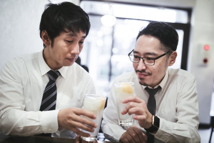 「すみません」と「すいません」正しいのはどっち?言葉の由来も紹介