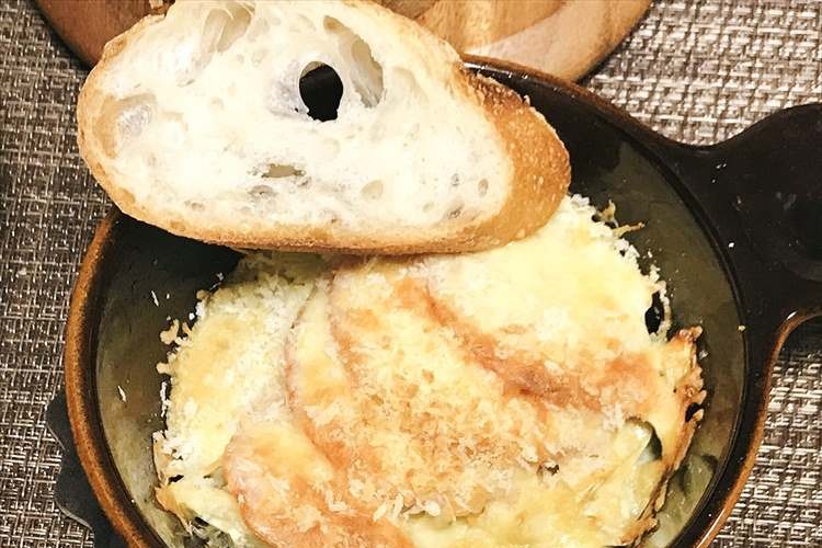 フランスパンのもっちり感を取り戻す方法とは?パン屋のスタッフが伝授!