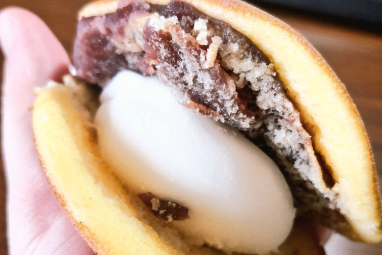 これはマネしたい！どら焼きと雪見だいふくを合体させたアレンジおやつが超美味しそう