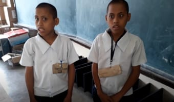 フィリピンの素朴な双子の少年の予想外のパフォーマンスに驚愕！