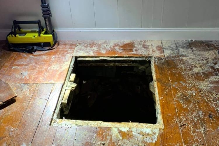 家の中なのに井戸に転落ってどういうこと！？アメリカの警察が投稿した珍事の内容が話題に