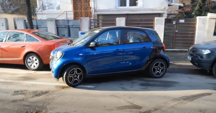 縦列駐車の裏ワザ！こんな方法があったとは！でもマネはしないでね！