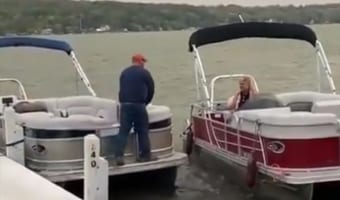 船上で感動のプロポーズもつかの間・・・誰も想像できないトンデモナイ結末が待っていた!