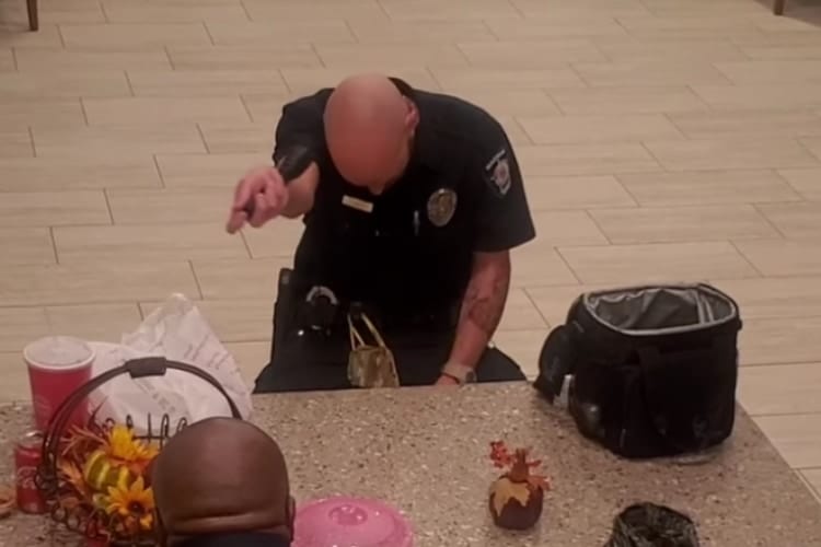 漫画でよく見る「禿げ頭が光るやつ」をリアルに再現したら、予想以上にピッカピカだった(笑)