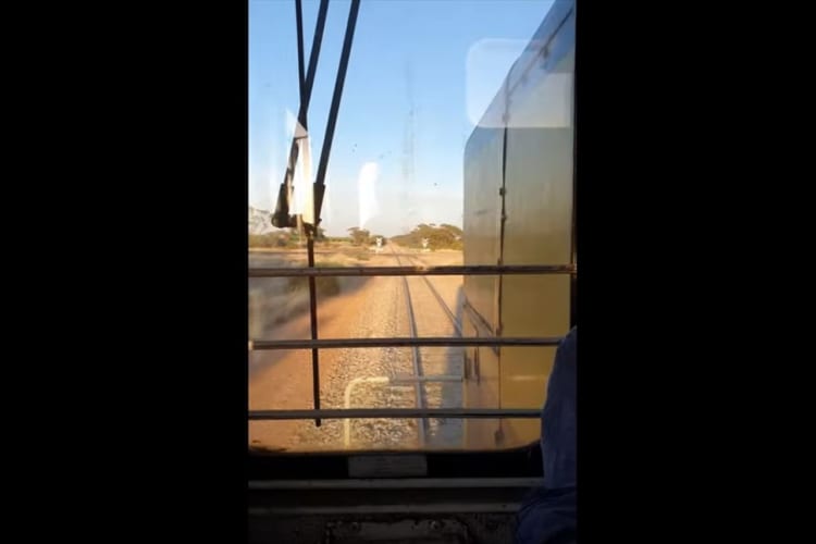 【絶句】車が頻繁に通り抜けて危険すぎる･･･と悪名高い踏切が、あまりにも危険すぎた！