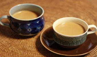ロイヤルミルクティーとはどういう紅茶を指すの?ミルクティーとは何が違う?