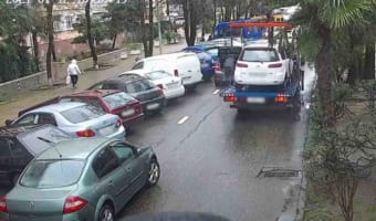 想定外の事故映像！この事故の原因がなんだかわかりますか？