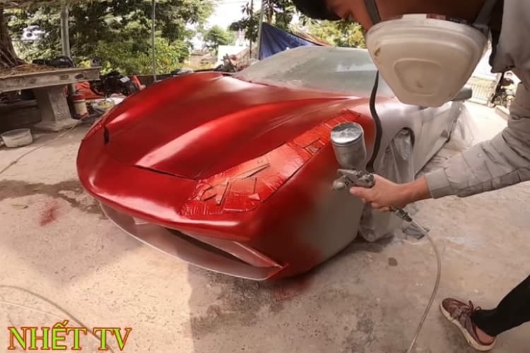 自分でフェラーリ作っちゃった！スーパーカーを本気でDIYするベトナムのYouTuberが面白い！