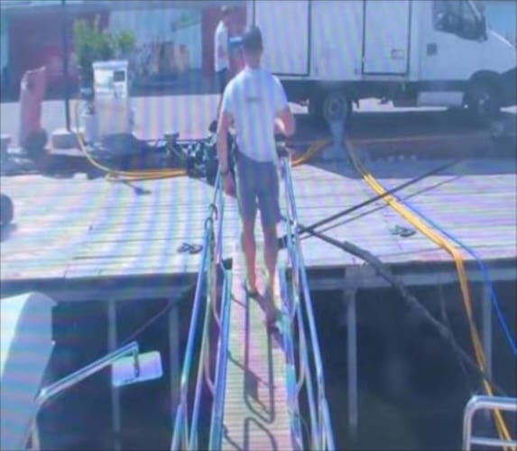 これは予想できなかった･･･水を配達している男性にトンデモナイ悲劇が発生！