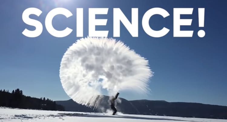 「お湯が水より早く凍る」って本当？ムペンバ効果が生み出すアートが凄い！