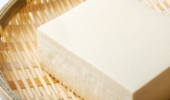 豆腐をジップロックの容器に入れて保存していたら・・・、めっちゃカッコいい豆腐が完成した！！ってどういうこと？