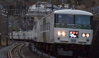 ここまでリアルに表現するとは驚いた・・・熱海駅の電光掲示板のクオリティが話題に!