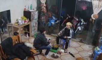 友人と鍋を囲む楽しいひととき･･･のはずが、目も当てられないアクシデントが発生！