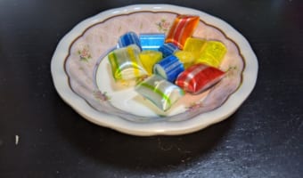 金平糖と同時期に日本に伝来した飴菓子の「有平糖」とはどんな食べ物?