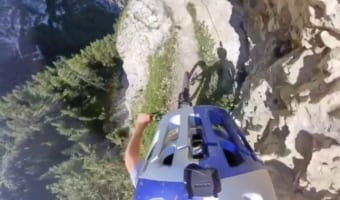 なんてクレイジーなんだ!断崖絶壁を自転車で疾走する映像に下腹キュンってなる!