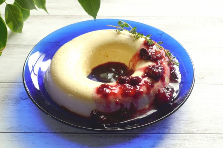 「ババロア」とはどういうデザートを指すの？ムースやゼリー、パンナコッタに杏仁豆腐との違いも解説！