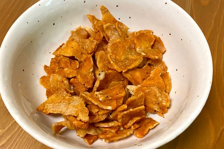 見るからに美味しそう！TikTokでバズってた鶏肉チップスがめちゃウマと話題に！