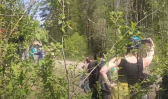 とあるラリーイベントで起きた惨事・・・この数秒後に恐ろしすぎるアクシデントが発生!