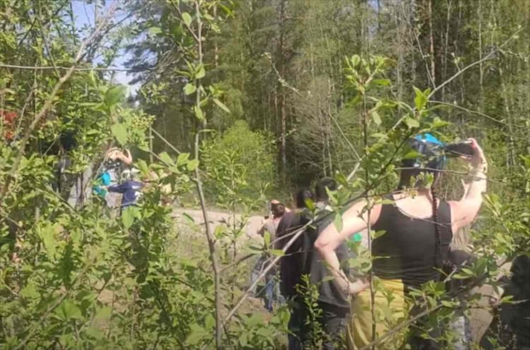 とあるラリーイベントで起きた惨事･･･この数秒後に恐ろしすぎるアクシデントが発生！